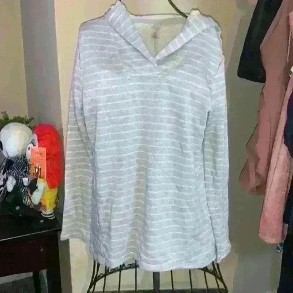 St.John's Bay shimmer hoodie top Small
